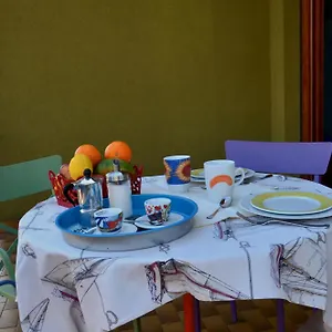 Le Vele , Garda (Verona) Italien